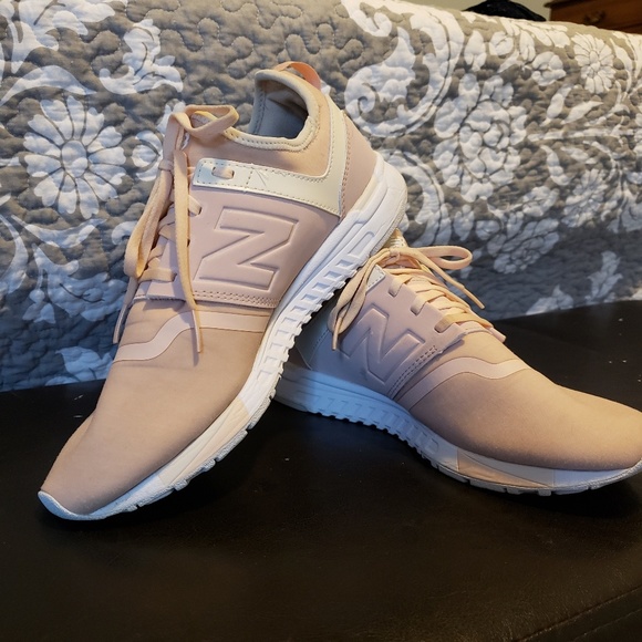 new balance 1260v2 beige